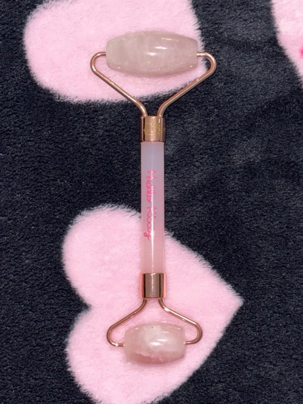 Hello Kitty rose quartz face roller